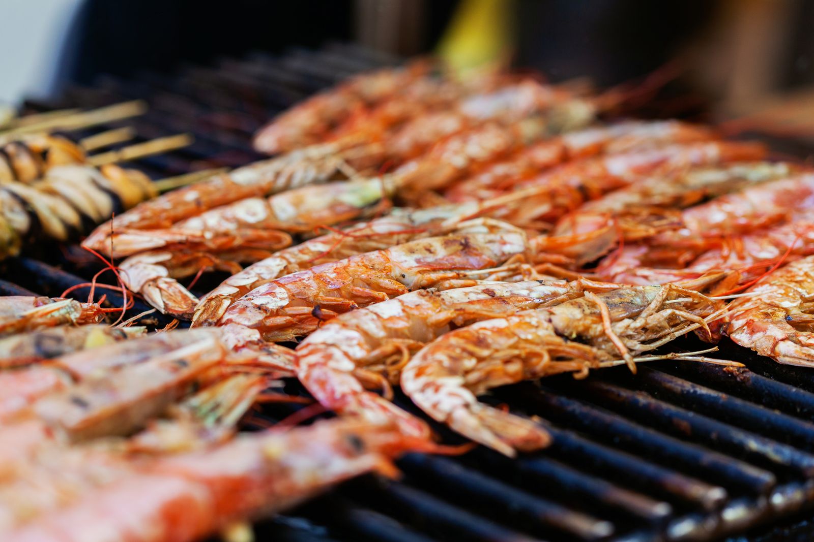 ปลาแม่น้ำ–กุ้งแม่น้ำอ่างทอง 8 ร้านริมน้ำ ของสดจากเจ้าพระยา