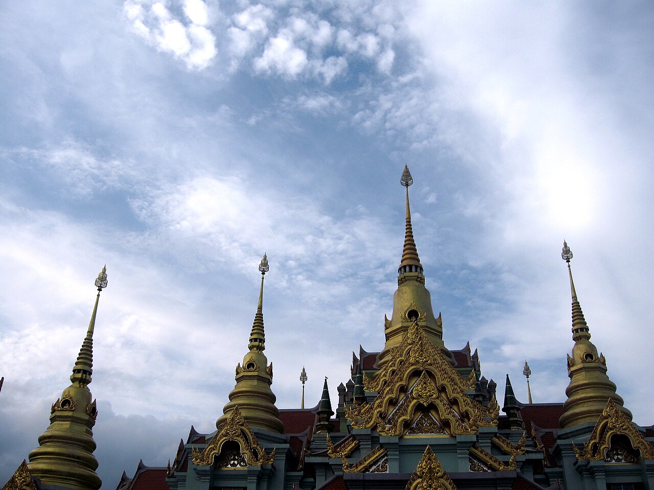 เที่ยวบ้านกรูด–บางสะพาน หาดเงียบ เจดีย์บนเขา เกาะทะลุ