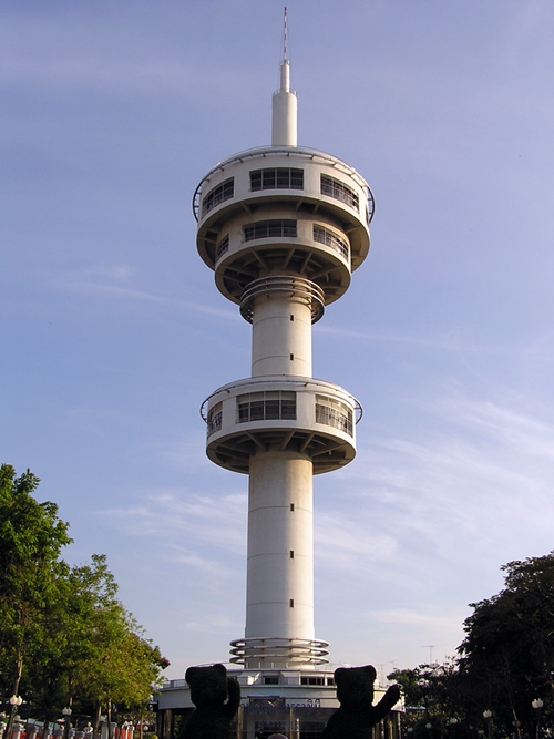 หอคอยบรรหาร-แจ่มใส ขึ้นชมวิวเมืองรอบทิศ