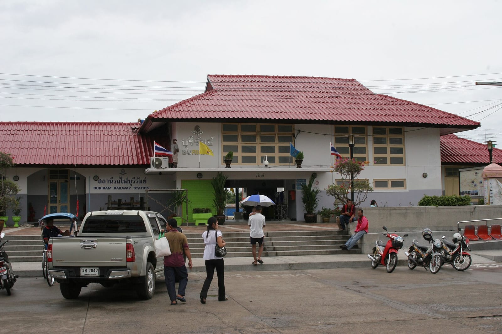 การเดินทางในบุรีรัมย์ รถไฟ เครื่องบิน บขส. และเช่ารถ