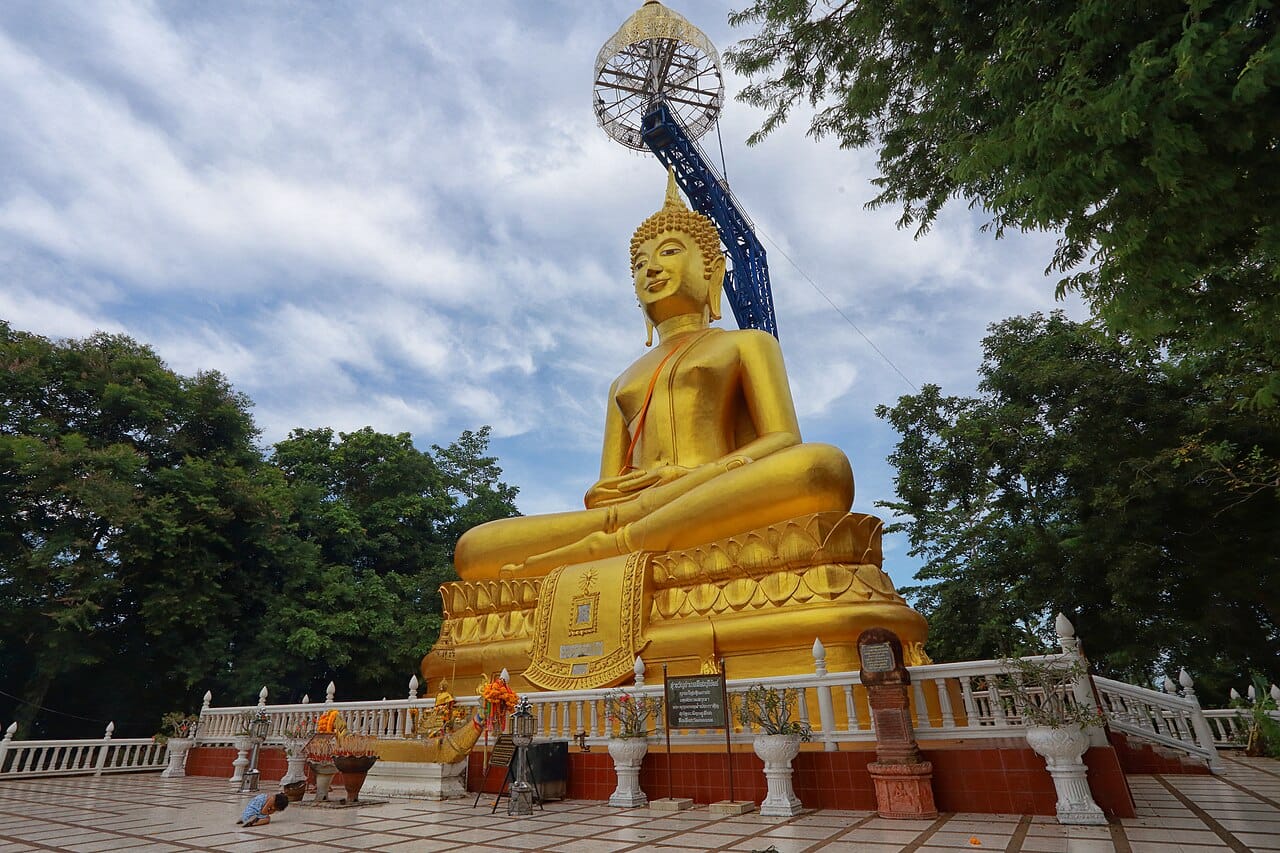 บุรีรัมย์สายธรรมชาติ เขากระโดง–ห้วยจระเข้มาก–เพลาเพลิน