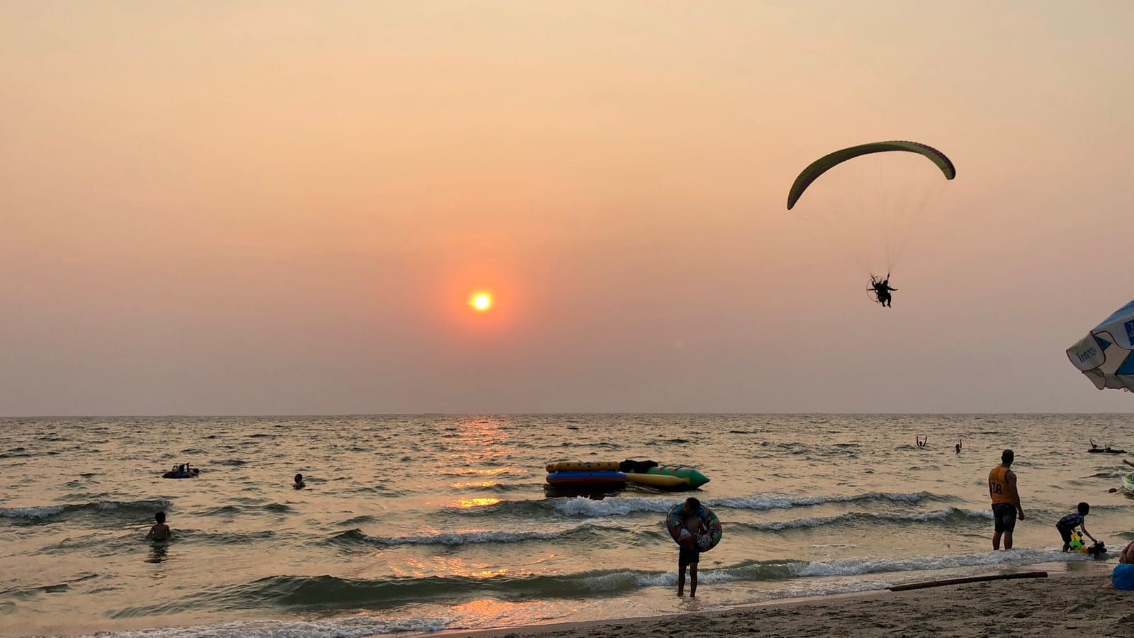 แผนสายของกินชลบุรี หนองมน–ซีฟู้ดริมหาด–คาเฟ่