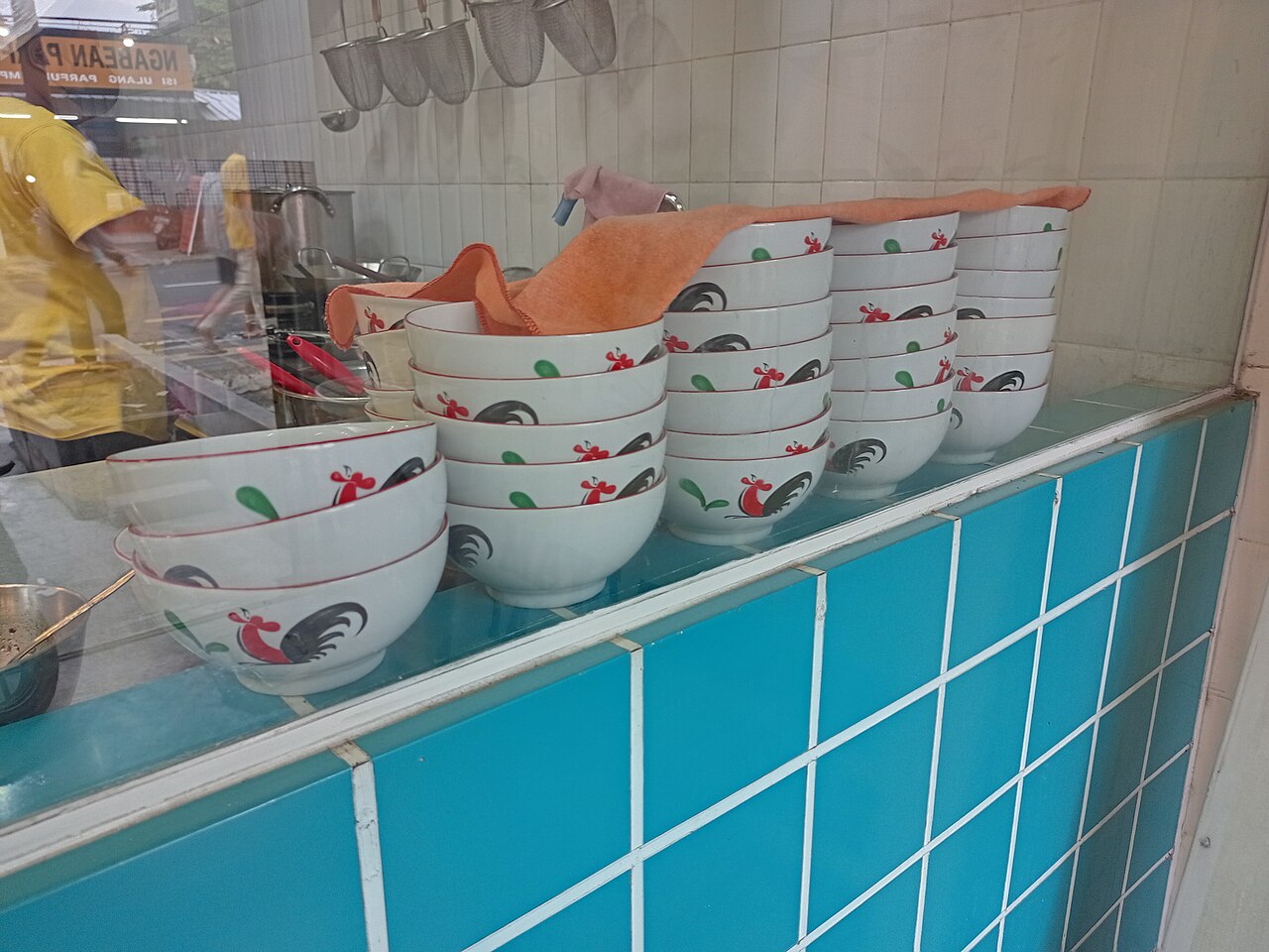 พิพิธภัณฑ์ธนบดี ต้นกำเนิดชามตราไก่ลำปาง