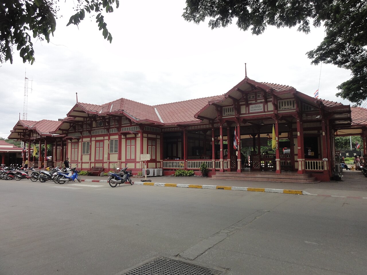 แผนหัวหินสายถ่ายรูป สถานีรถไฟ–ซานโตรินี–ไร่องุ่น–เขาตะเกียบ