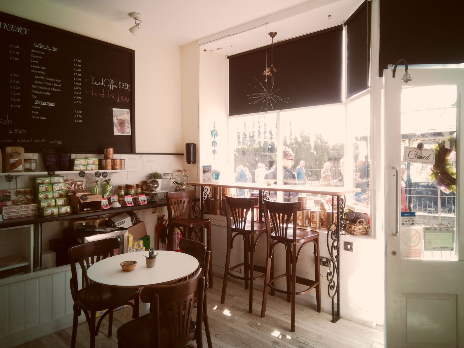คาเฟ่กาฬสินธุ์ในเมือง นั่งชิล กาแฟดี ถ่ายรูปสวย