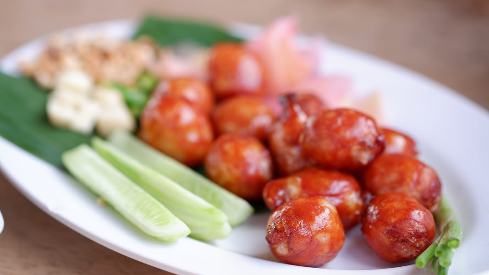 ไส้กรอกอีสาน &amp; หม่ำกาฬสินธุ์ ของหมักย่างรสเปรี้ยว ของฝากประจำเมือง