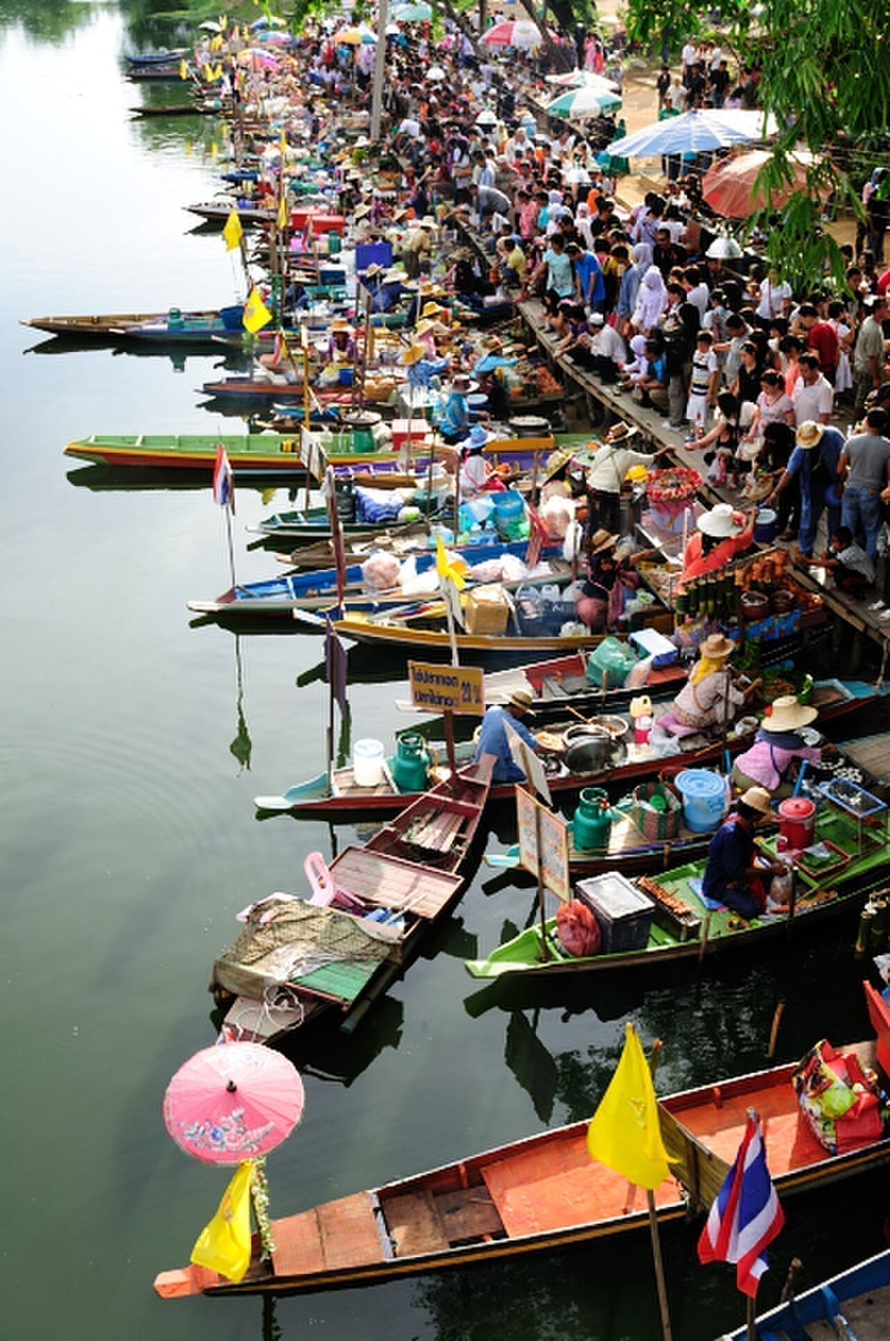 ตลาดน้ำคลองแห เรือขายอาหารใต้ของหาดใหญ่