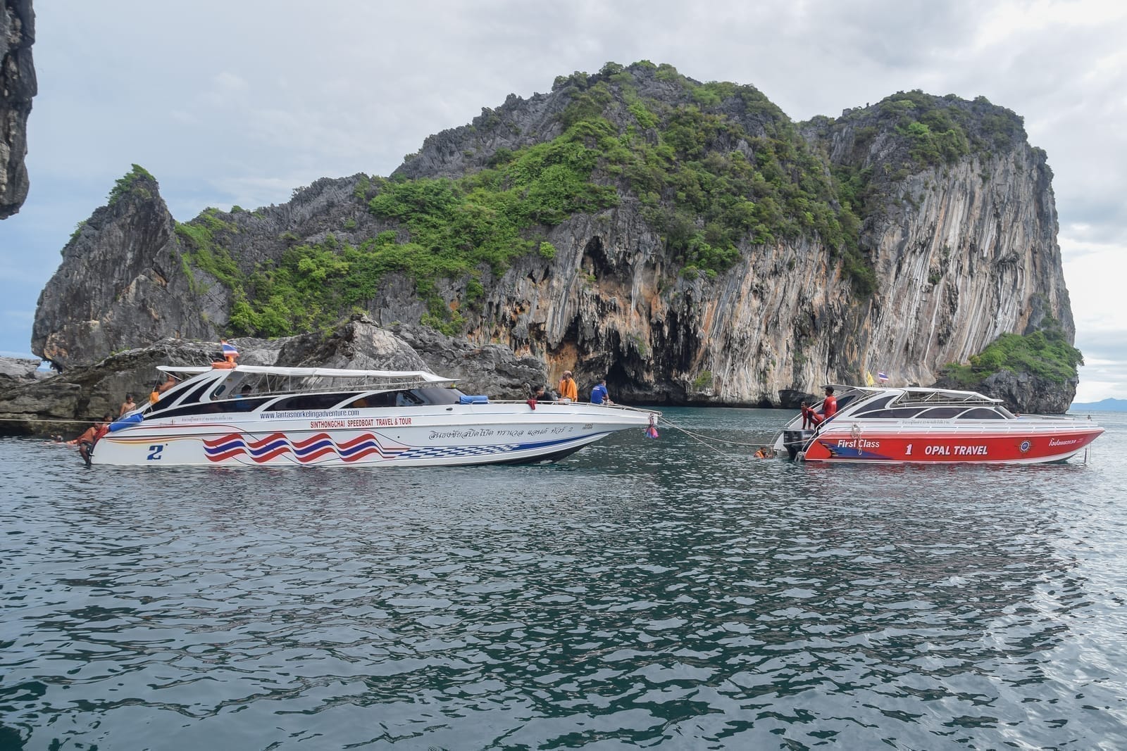 เกาะเชือก ตรัง ดำน้ำตื้นดูปะการังอ่อนหลากสี