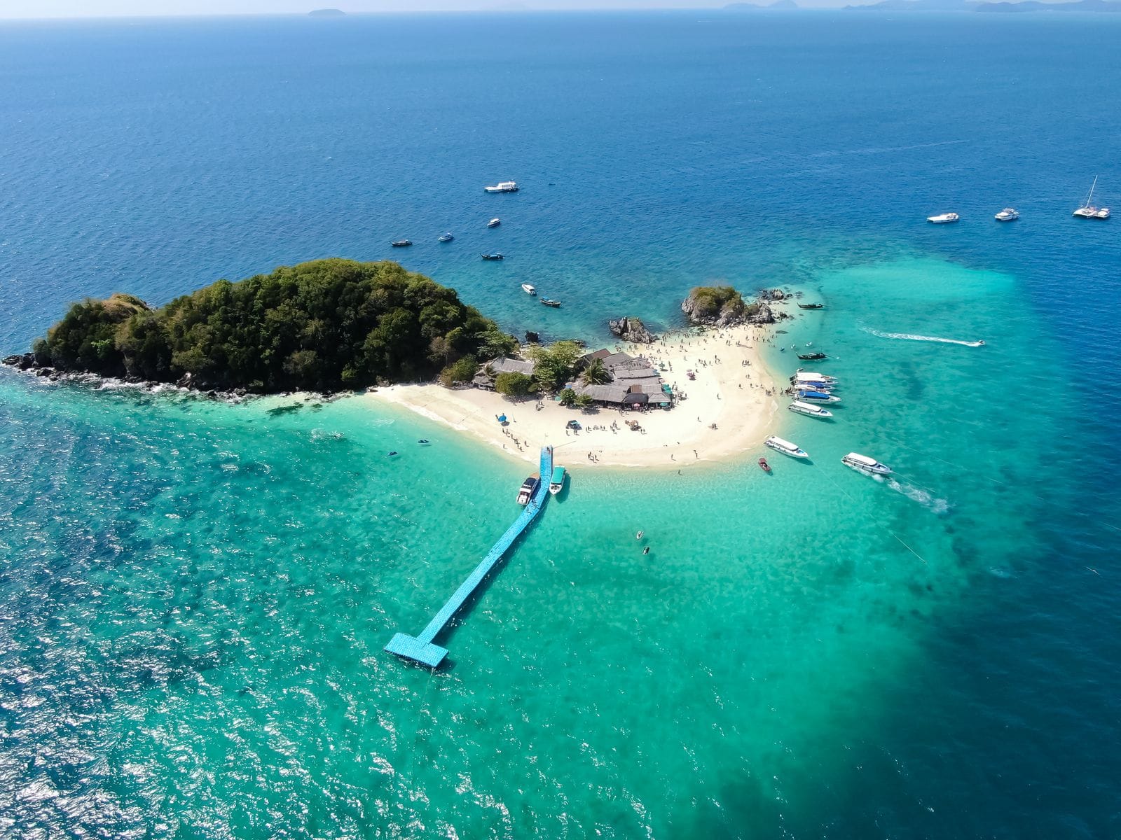 Koh Larn Itinerary 2 Days 1 Night, Taken Slow