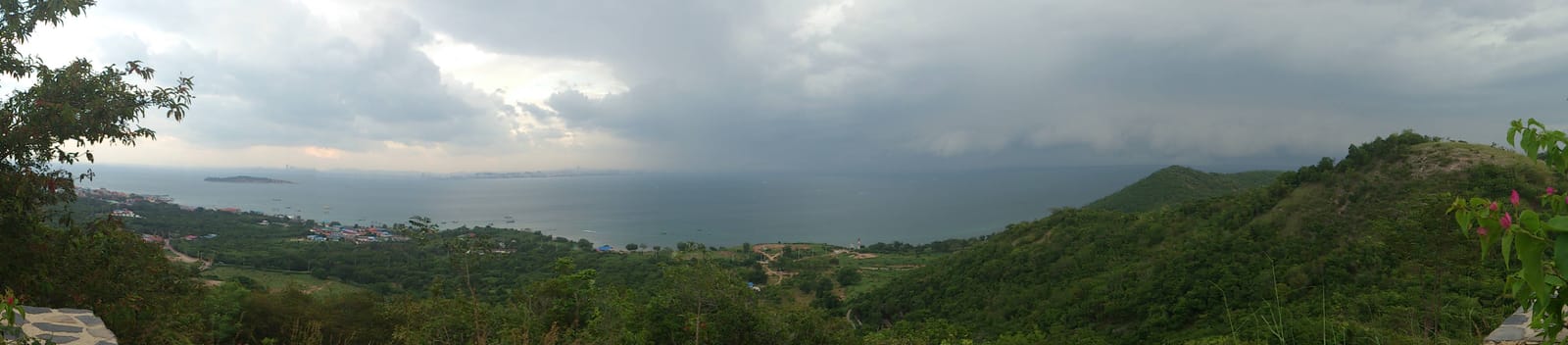 Koh Larn Viewpoint The Hilltop Looking Over the Sea