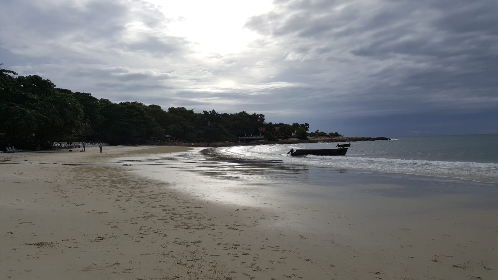 ร้านอาหารเกาะเสม็ด 10 ร้านซีฟู้ดริมหาด กินวิวทะเล