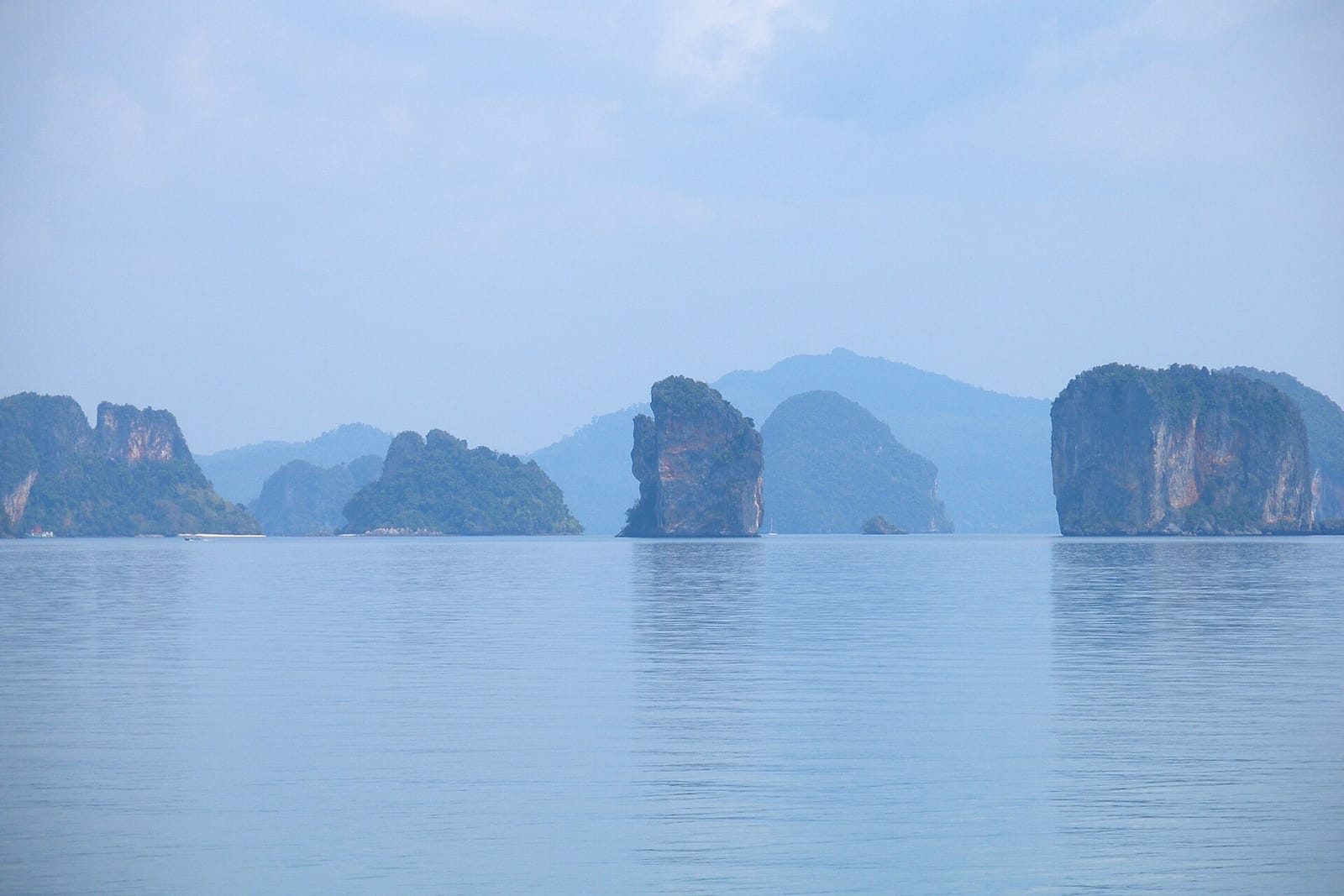เที่ยวเกาะยาวน้อย เกาะเงียบกลางอ่าวพังงา