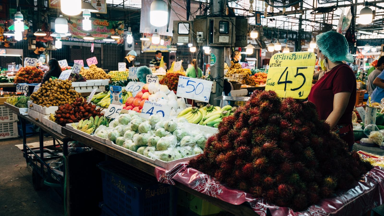 ตลาดเช้าลำพูน ของกินสด อาหารเหนือ ผลไม้ตามฤดู