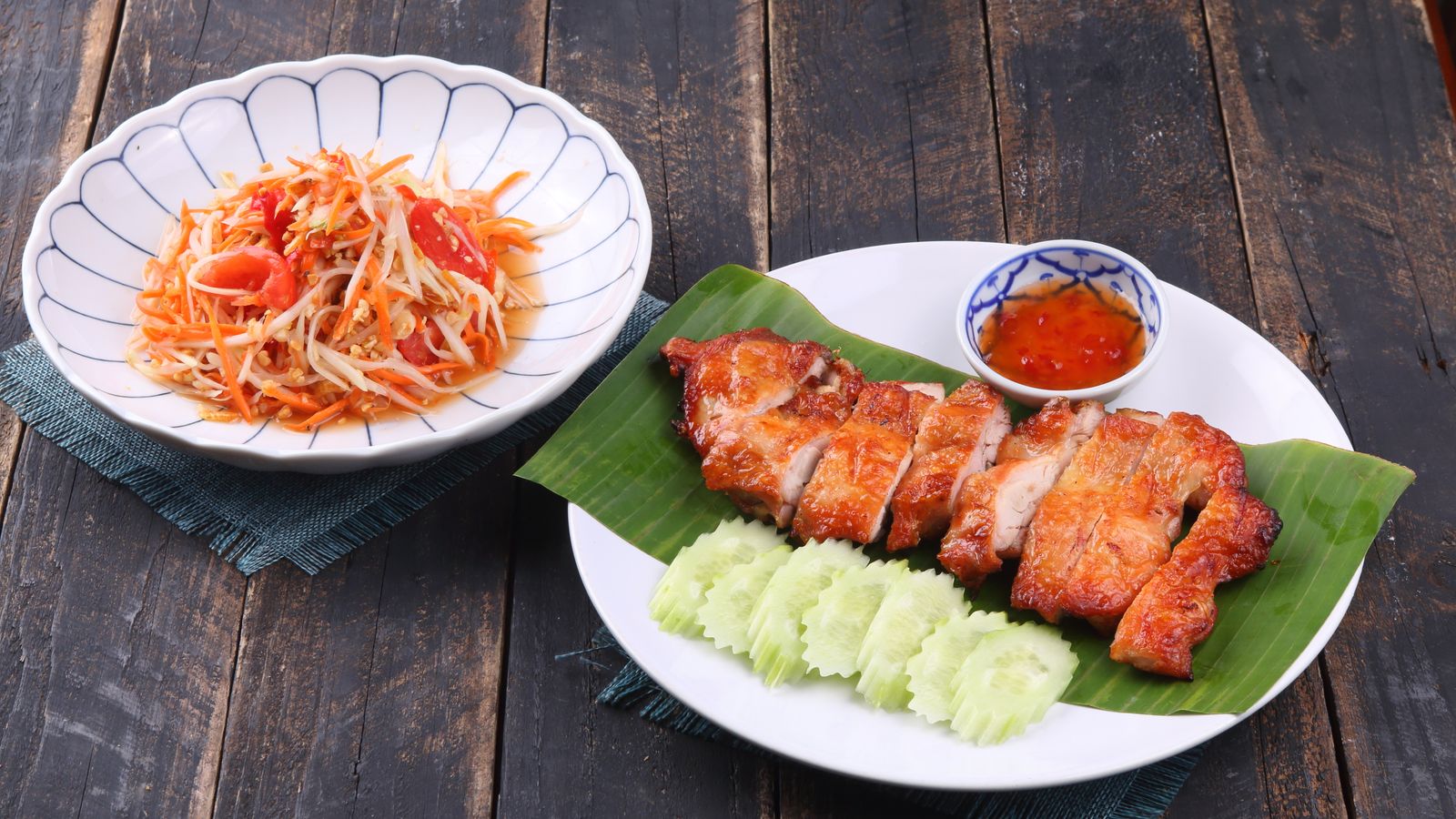 ของกินริมแก่งเลิงจาน นั่งรับลมเย็นริมอ่างเก็บน้ำ