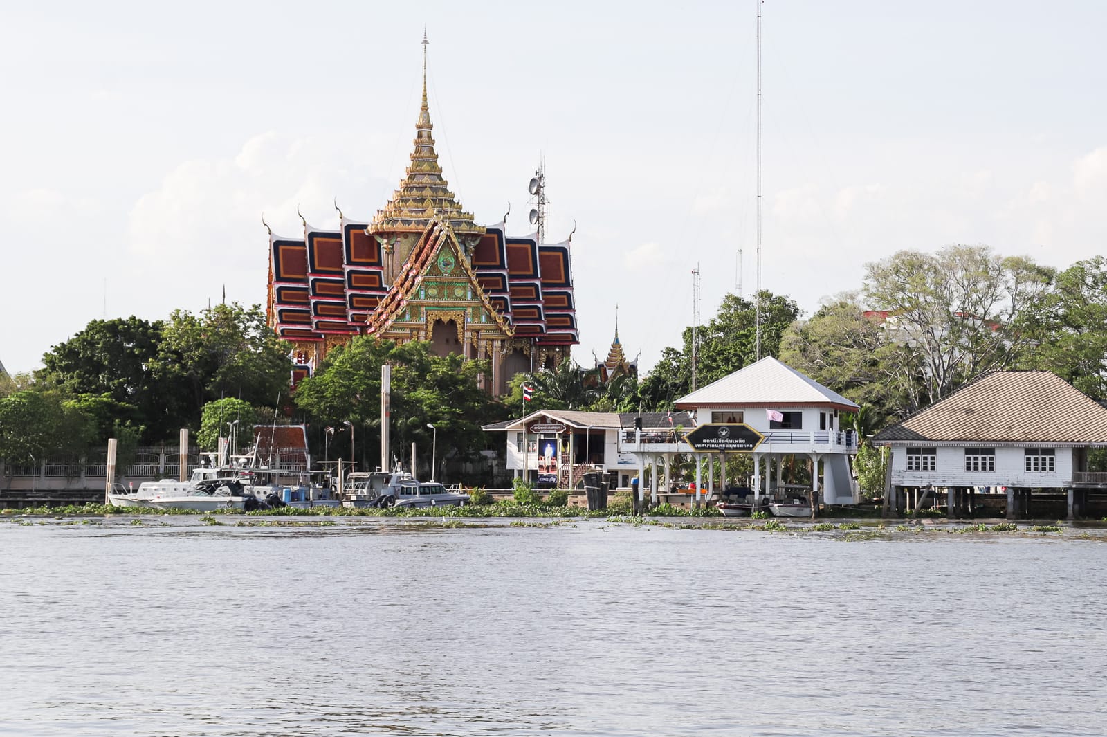 เดินเล่นเมืองมหาชัย ตลาด ท่าเรือ ตึกเก่า ริมท่าจีน