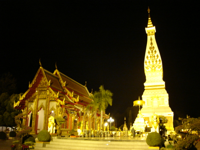 มุกดาหาร–นครพนม 3 วัน 2 คืน เส้นทางริมโขงสองเมืองชายแดน