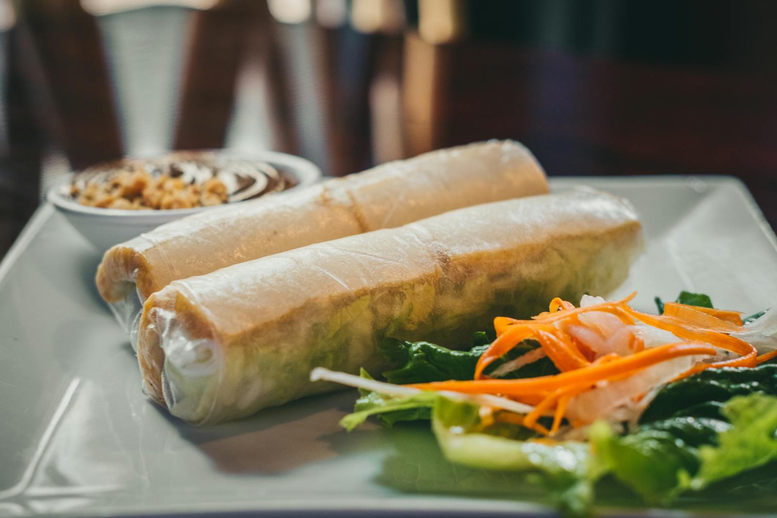 ร้านอาหารเวียดนามมุกดาหาร แหนมเนือง หมูยอ ปอเปี๊ยะสด
