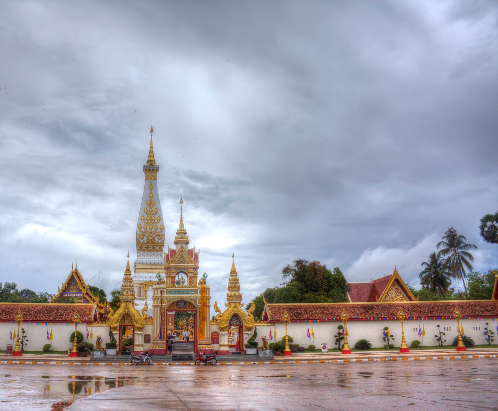 แผนสายถ่ายรูปนครพนม พญานาค · หอนาฬิกา · พระธาตุพนม · ริมโขง