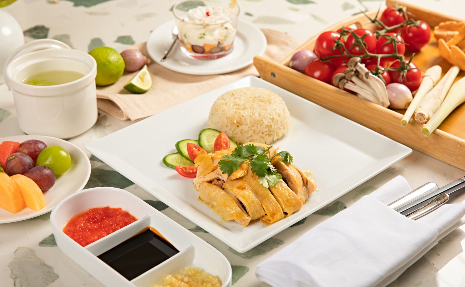 เป็ดพะโล้ + ข้าวมันไก่ นครสวรรค์ จานเดียวสไตล์คนจีน