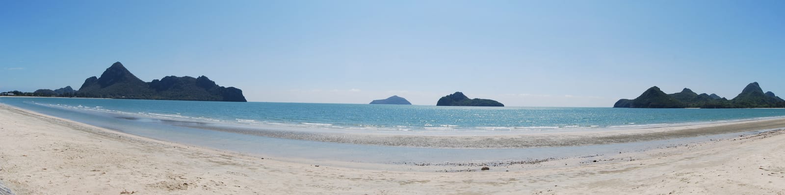 ชายหาดและธรรมชาติ นราธิวาส