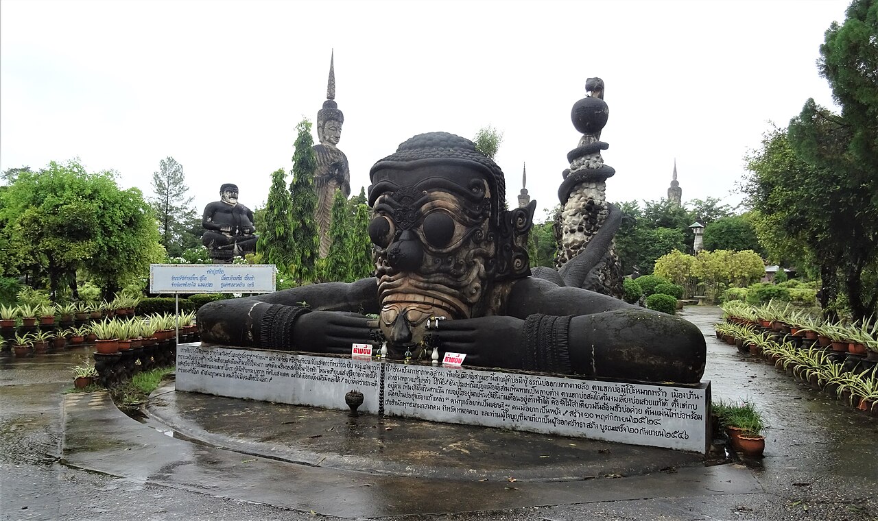 แผนเที่ยวหนองคาย 1 วัน ริมโขง · ศาลาแก้วกู่ · วัดโพธิ์ชัย
