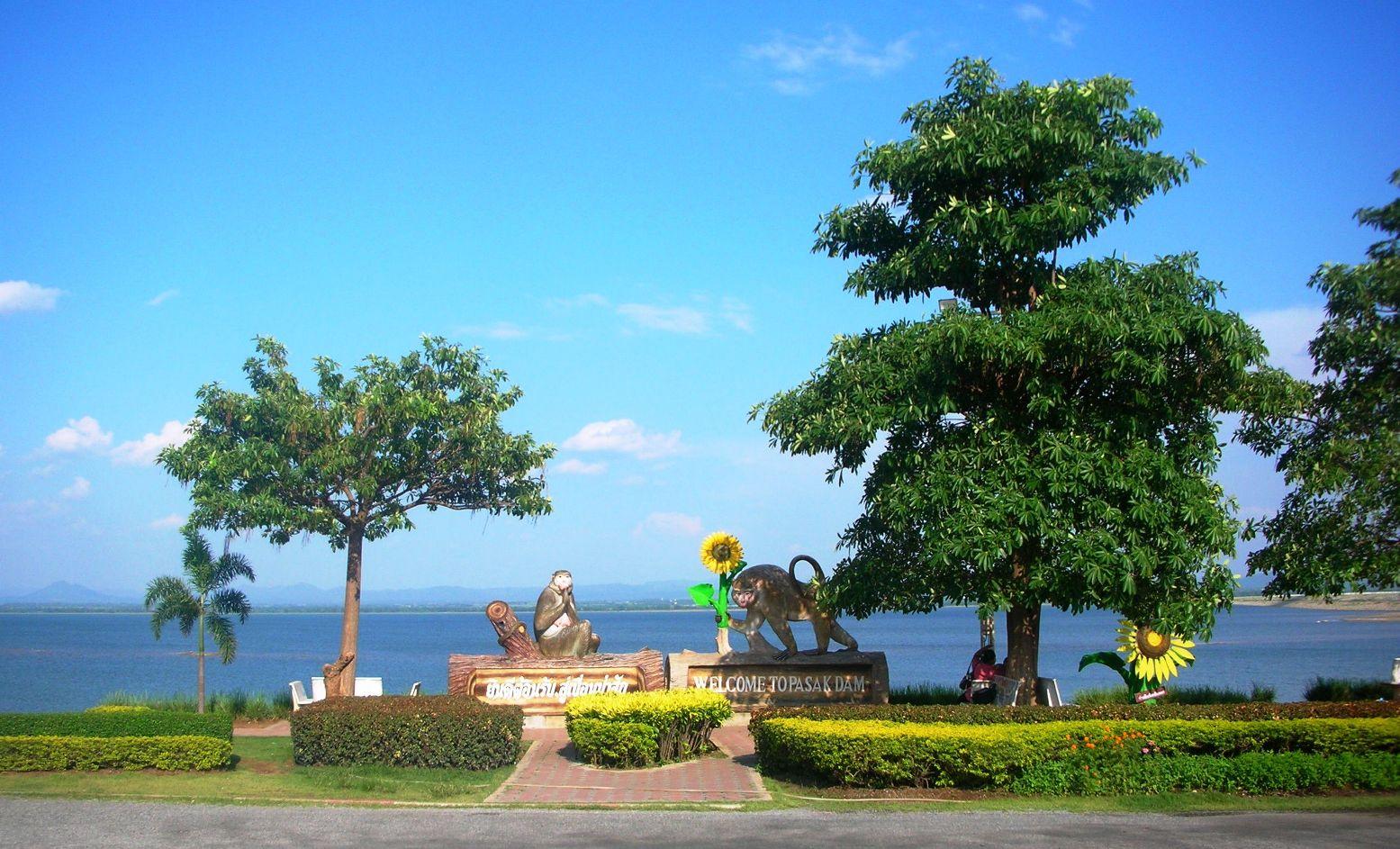 ร้านอาหารริมน้ำ เขื่อนป่าสักชลสิทธิ์
