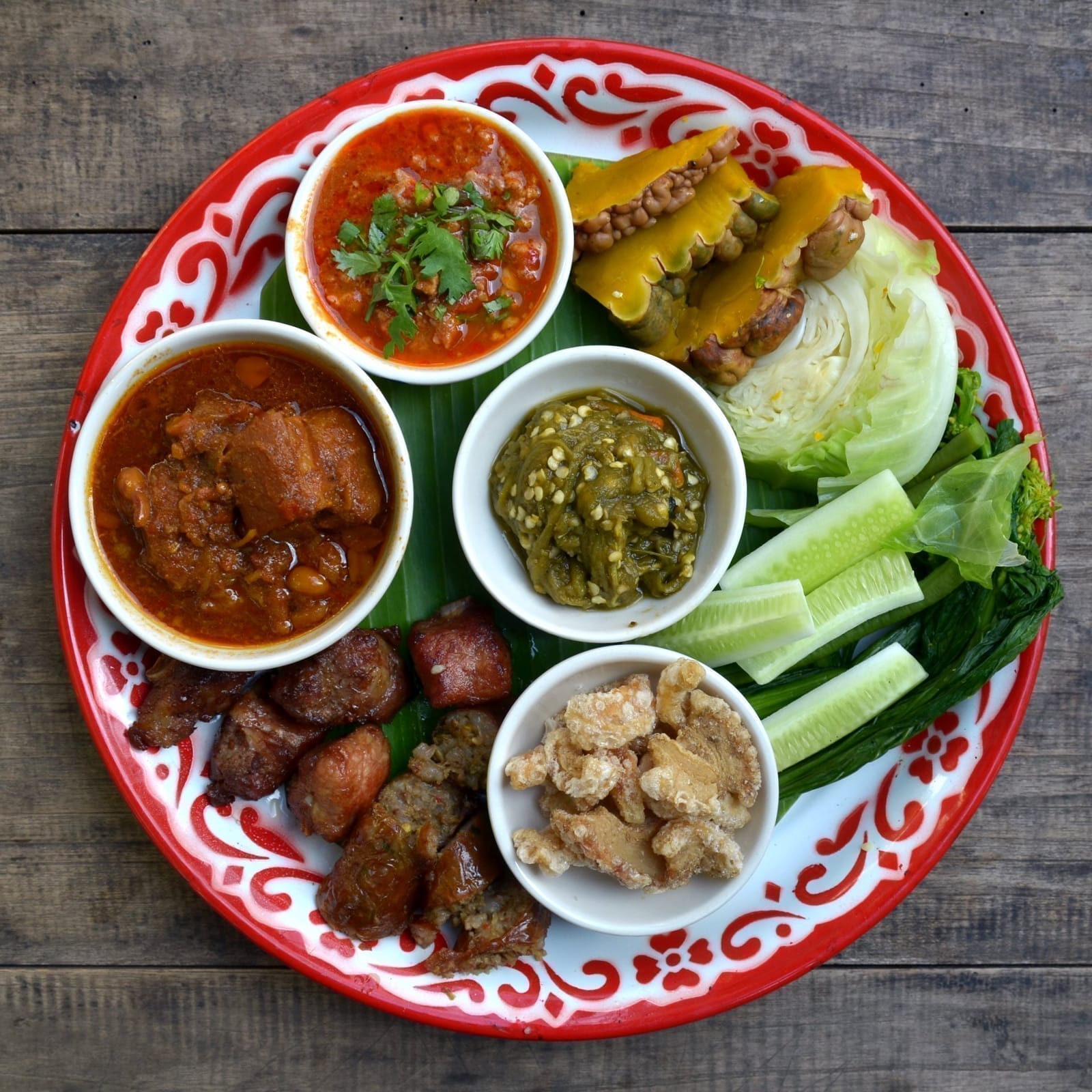 อาหารไทลื้อเชียงคำ เมนูพื้นถิ่นและร้านในชุมชน