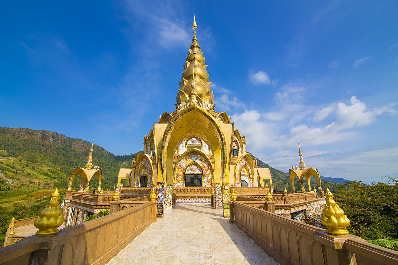 เพชรบูรณ์สายถ่ายรูป ทะเลหมอก ไร่ดอกไม้ วัดผาซ่อนแก้ว