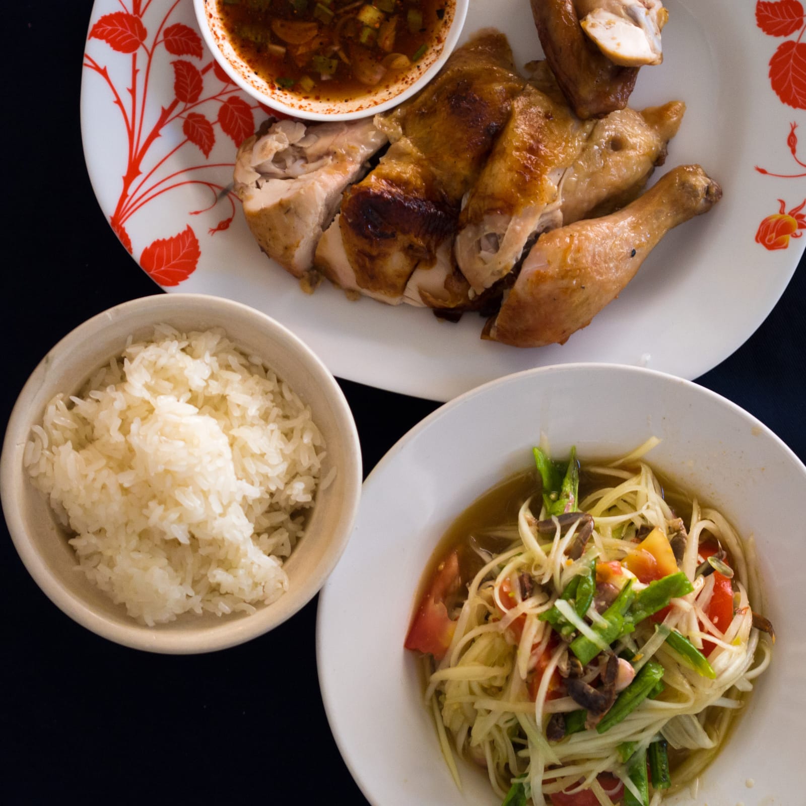 ร้านอาหารอีสานปราจีนบุรี ส้มตำ ลาบ ไก่ย่าง รสจัด