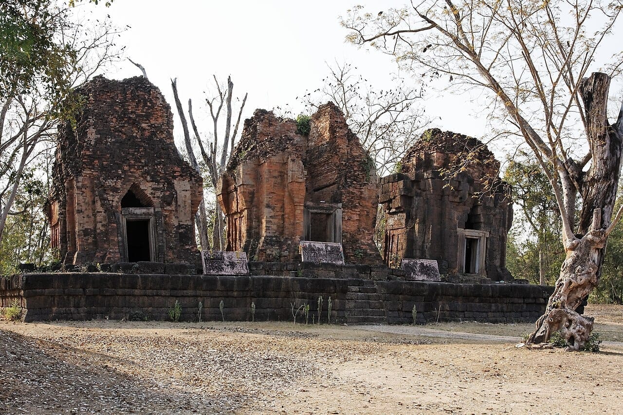 ปรางค์กู่ ชัยภูมิ โบราณสถานขอมใกล้เมือง
