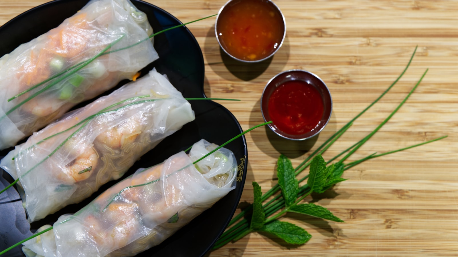 ร้านอาหารเวียดนามสกลนคร แหนมเนือง หมูยอ ข้าวเปียกเส้น ที่คนท้องถิ่นไป