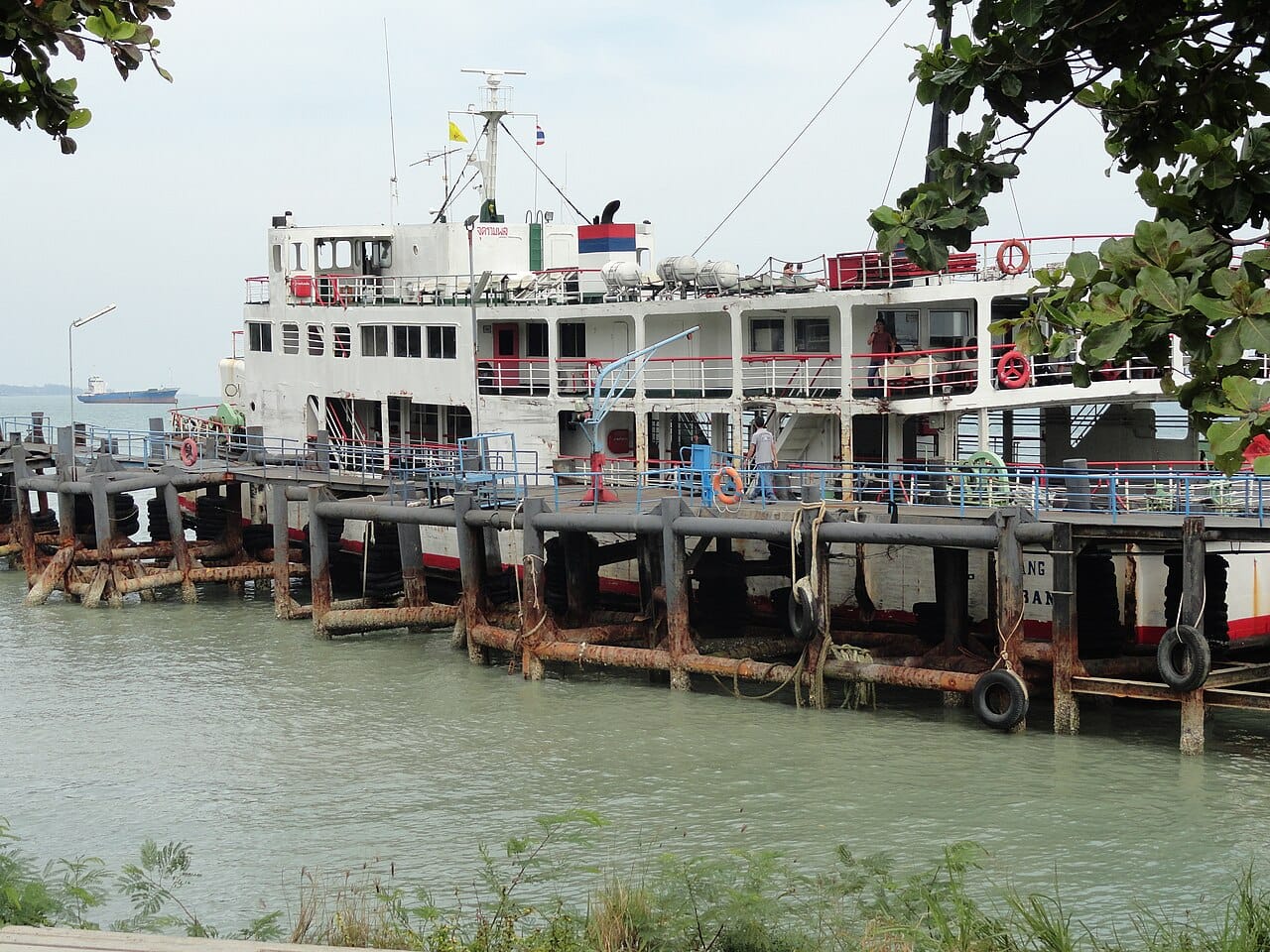 การเดินทางสุราษฎร์ธานี จากสนามบินถึงเกาะและเขาสก