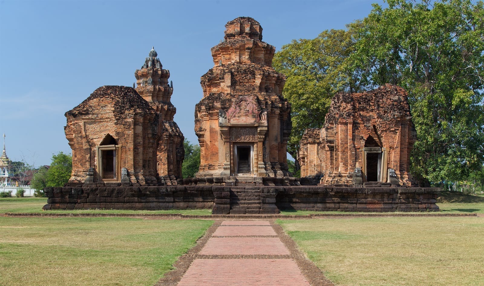 เที่ยวสุรินทร์ 1 วัน เมือง+หมู่บ้านช้าง หรือ ปราสาทศีขรภูมิ