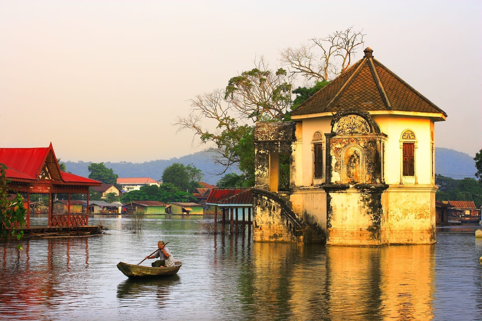 สายคาเฟ่ + เดินเล่น เมืองเก่าตรอกโรงยา