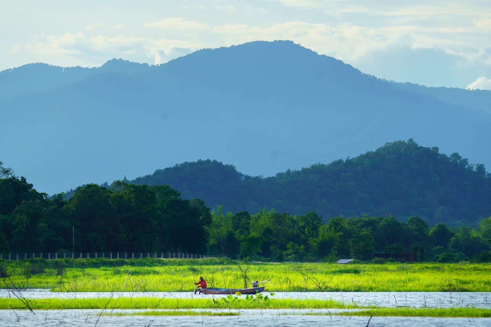 อุทัยธานีสายธรรมชาติ 3 วัน ห้วยขาแข้ง · หุบป่าตาด · บ้านไร่