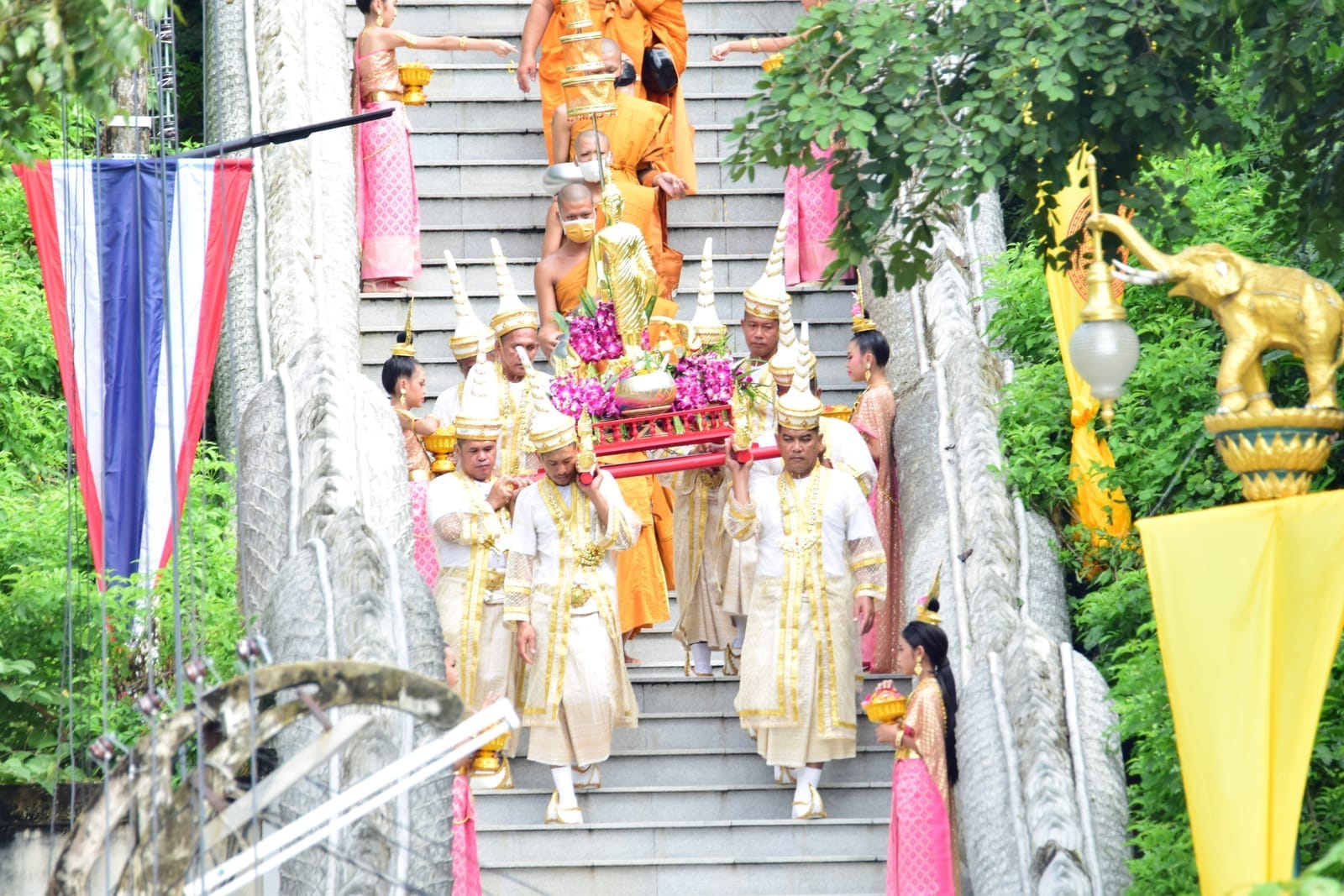 ธรรมชาติและจุดชมวิว อุทัยธานี