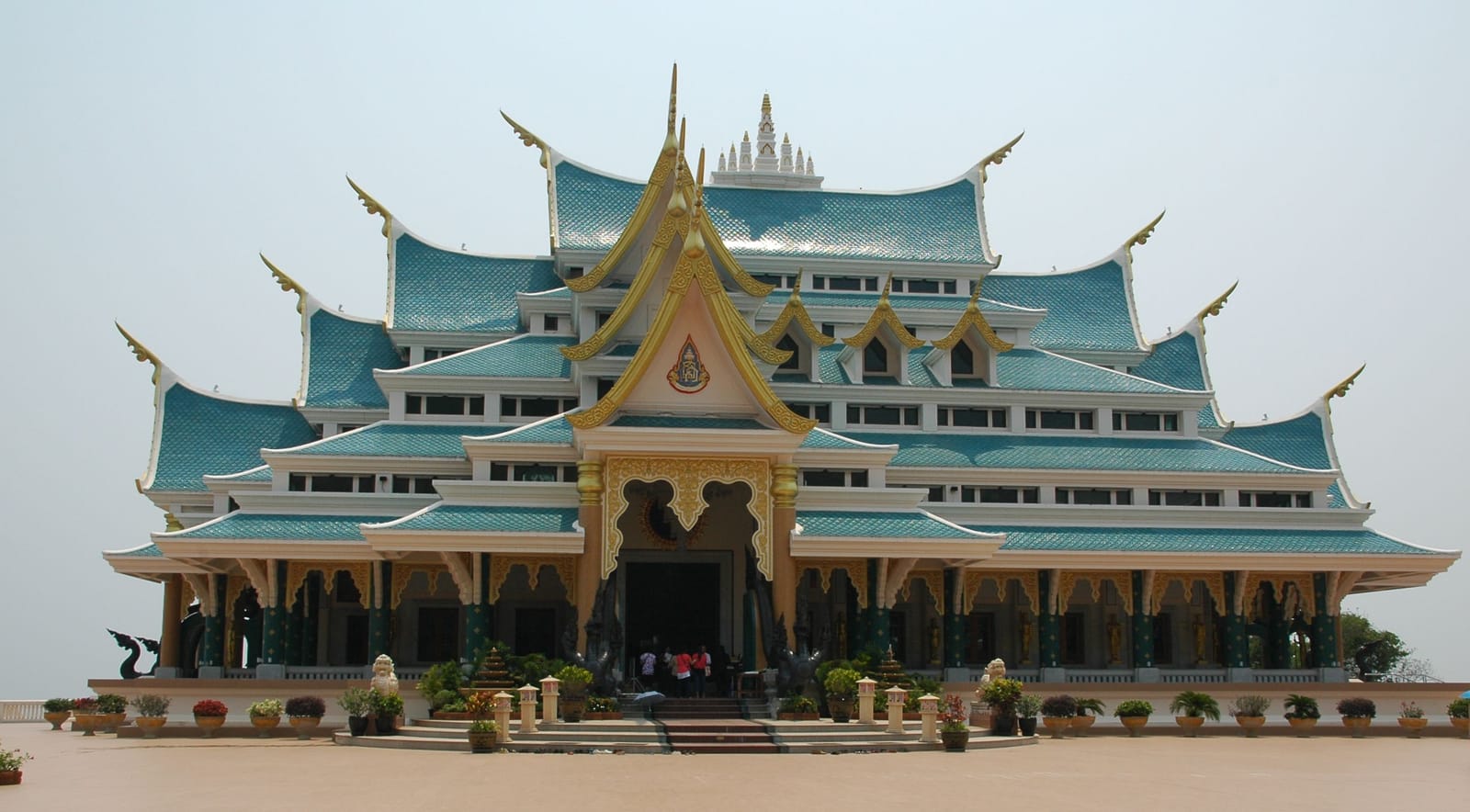 วัดป่าภูก้อน พระนอนหินอ่อนขาว กลางป่านายูง