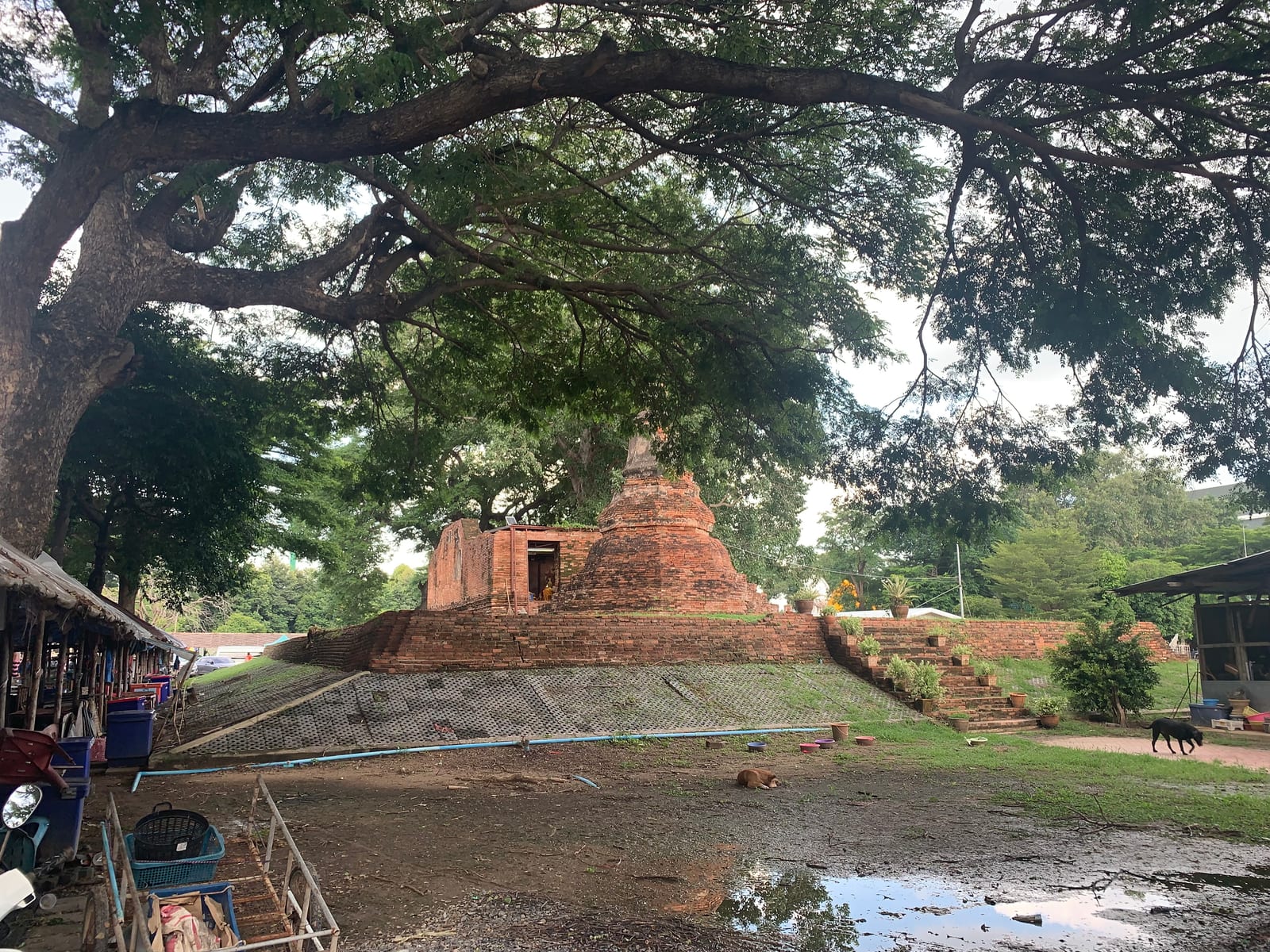 วัดขุนอินทประมูล (พระนอนองค์ใหญ่ / พระศรีเมืองทอง)