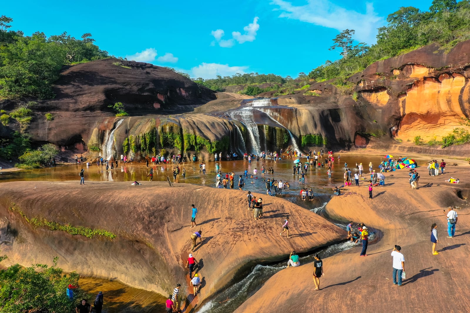 Tham Phra Waterfall (Phu Wua)