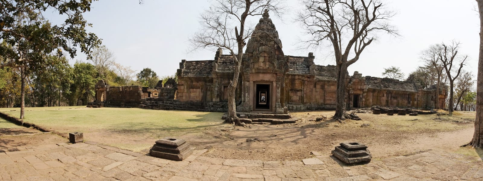 อุทยานประวัติศาสตร์พนมรุ้ง (ปราสาทหินพนมรุ้ง)