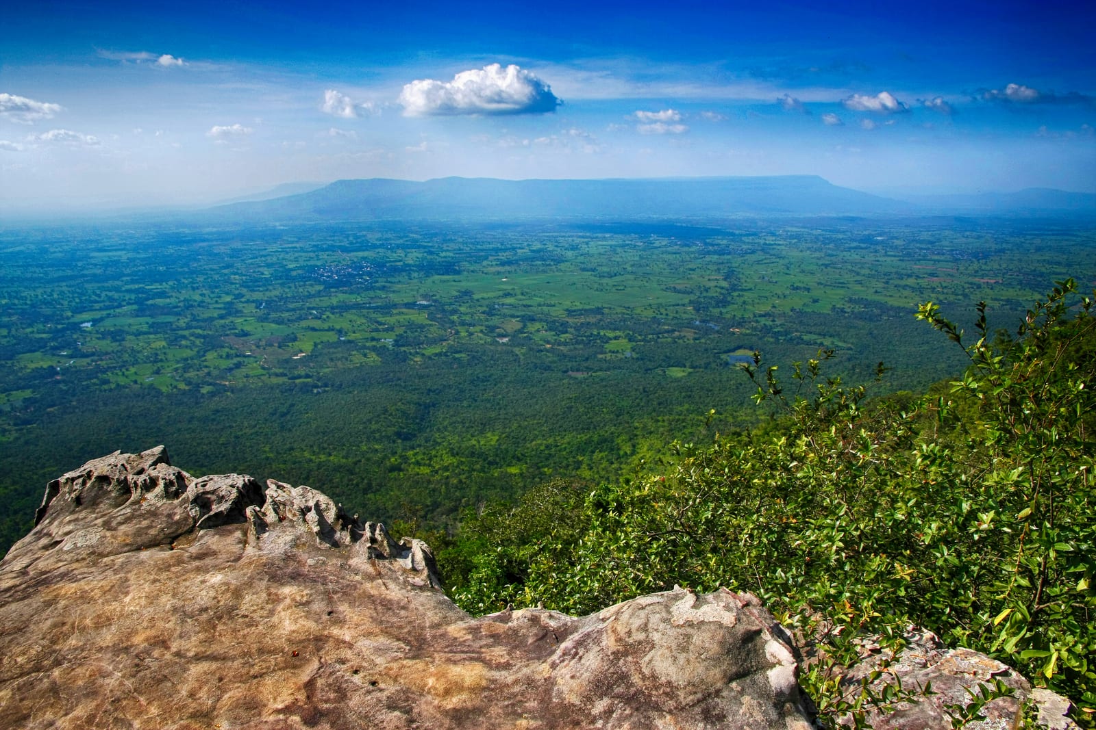 Mo Hin Khao (Phu Laen Kha National Park)