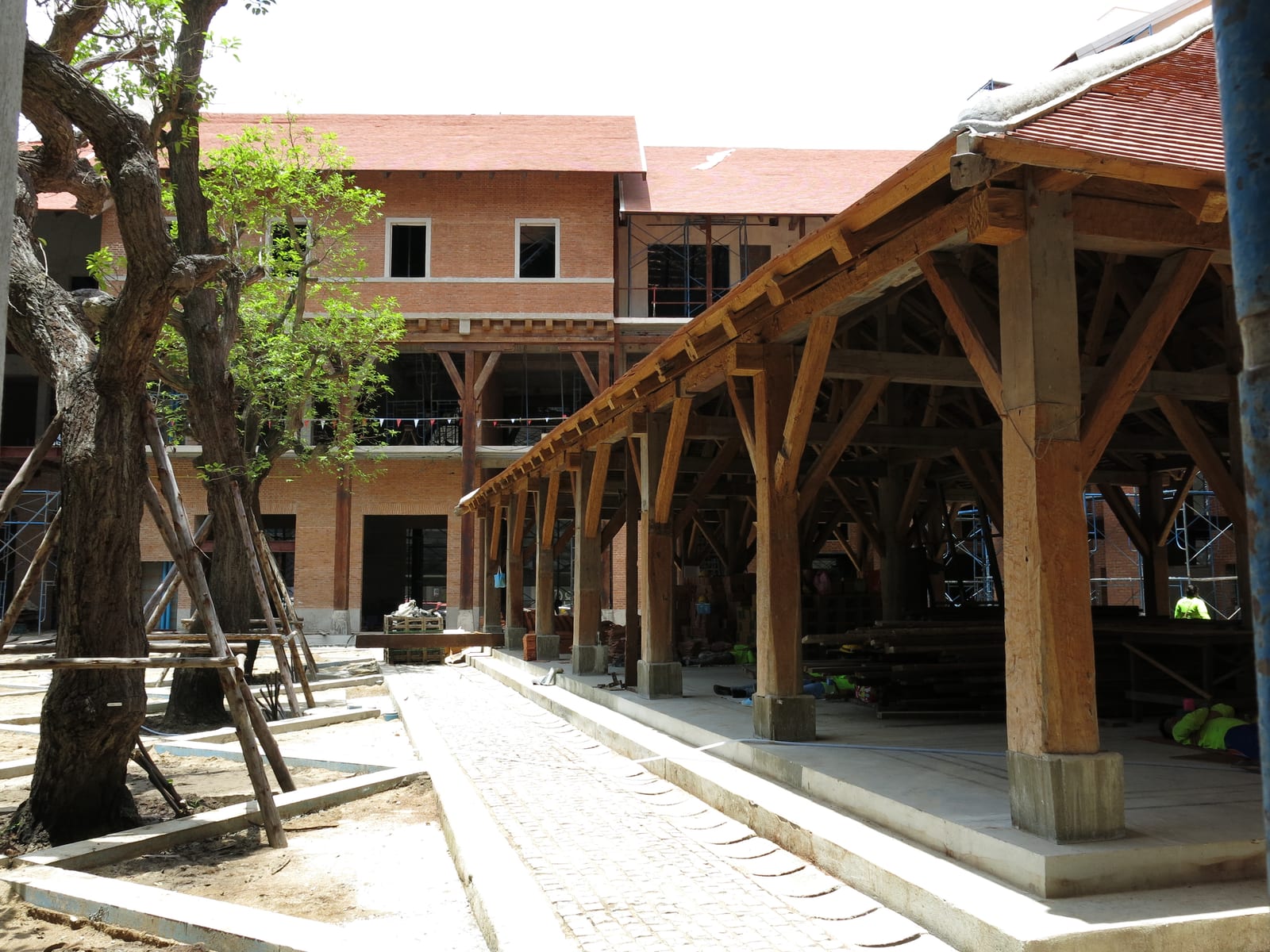 วันนิมมาน (One Nimman)