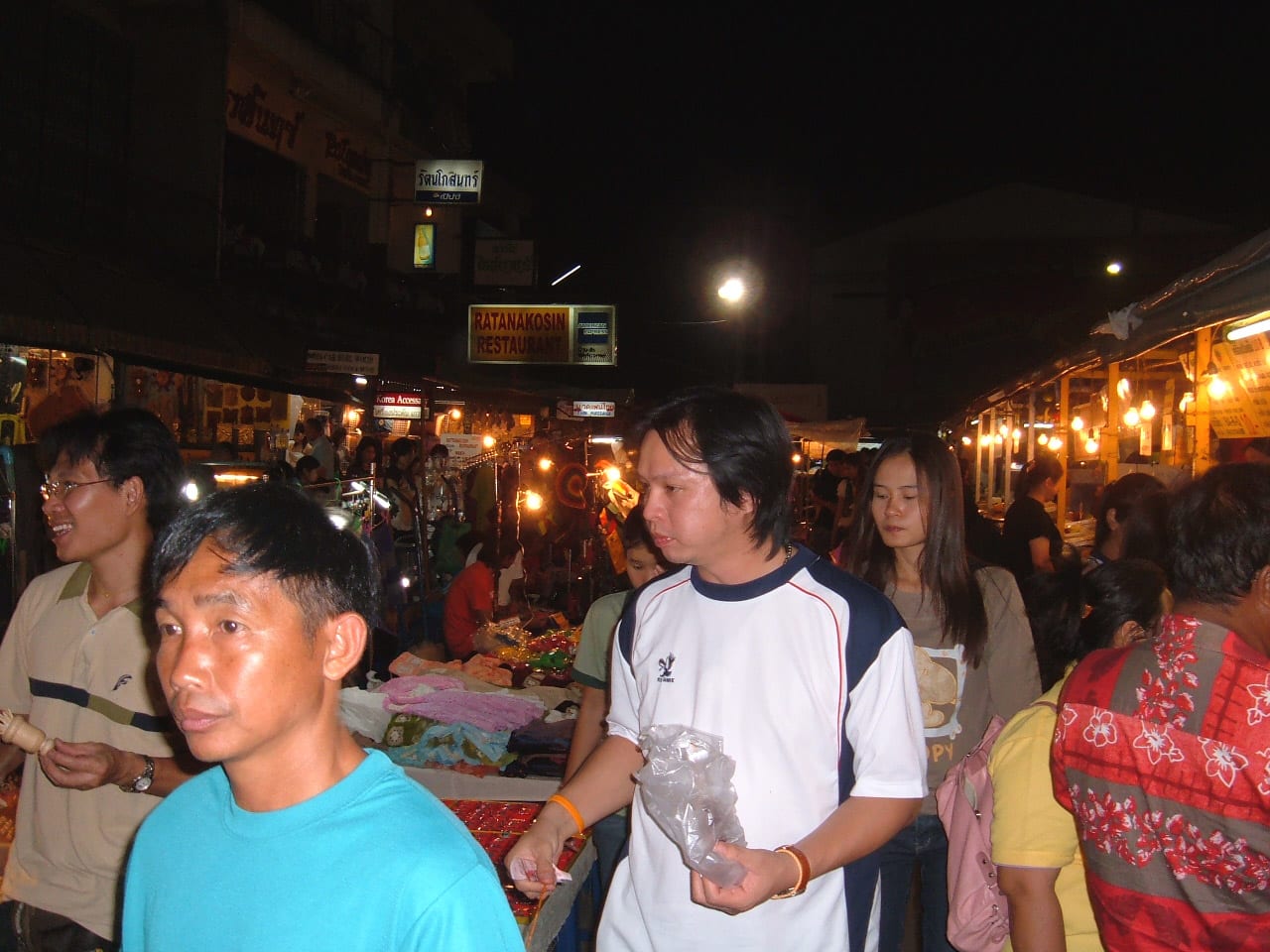 เชียงรายไนท์บาซาร์ (Chiang Rai Night Bazaar)