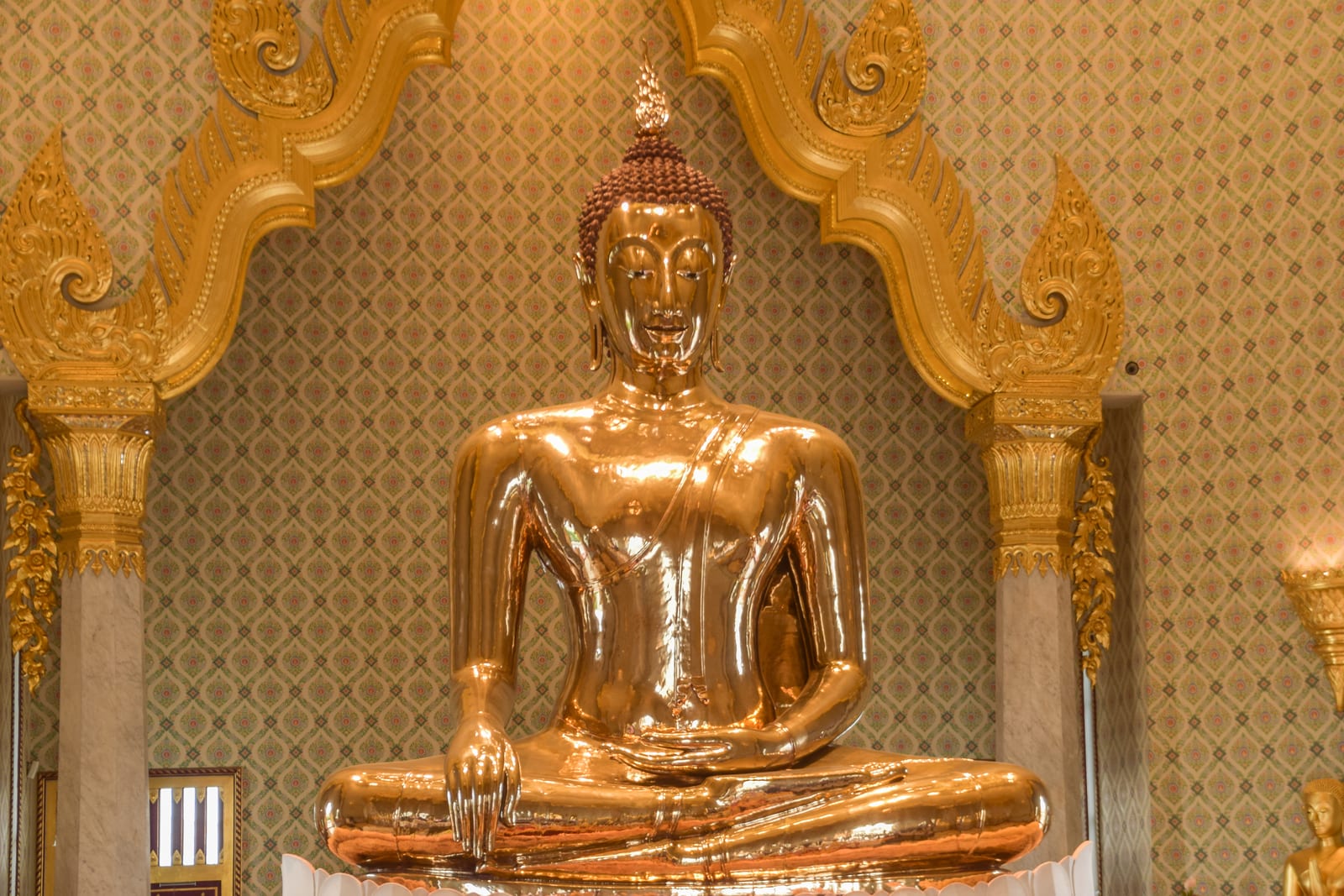 วัดไตรมิตรวิทยารามวรวิหาร (หลวงพ่อทองคำ)