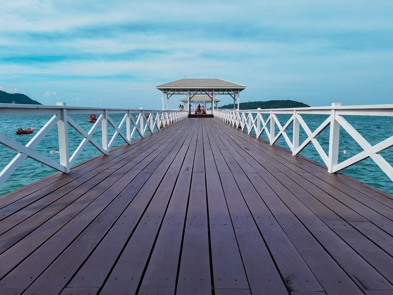 เกาะสีชัง (สะพานอัษฎางค์ · พระจุฑาธุชราชฐาน)