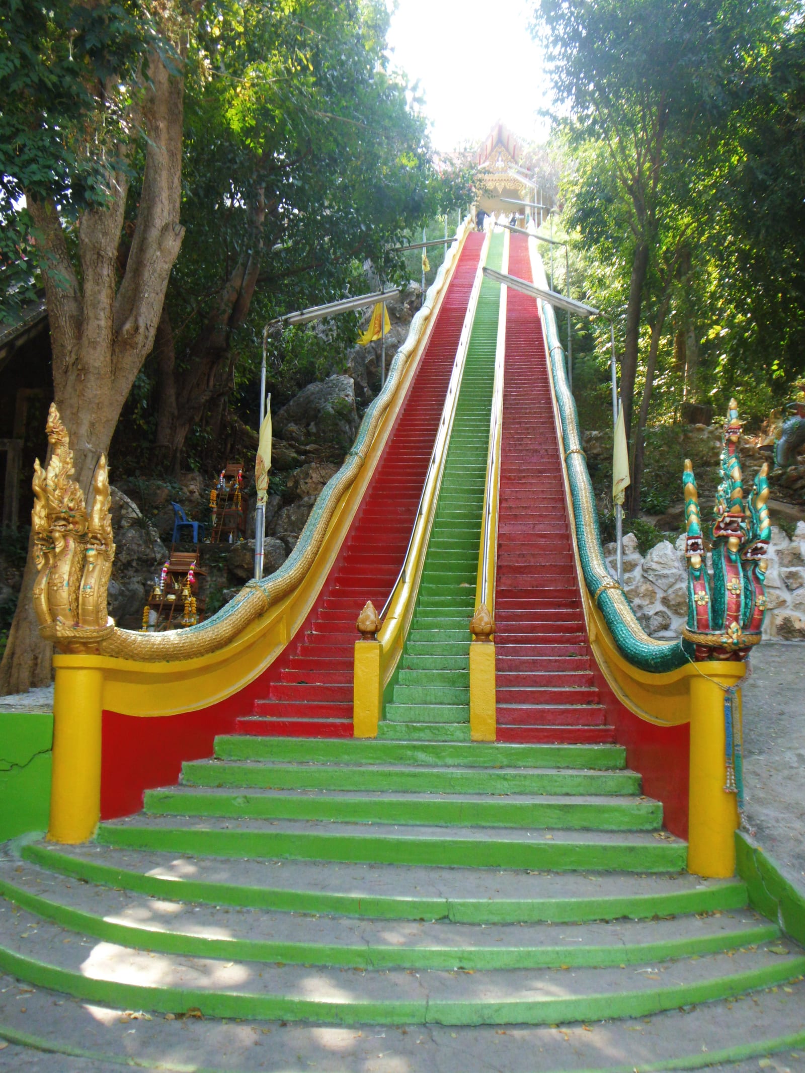 วัดถ้ำเสือ