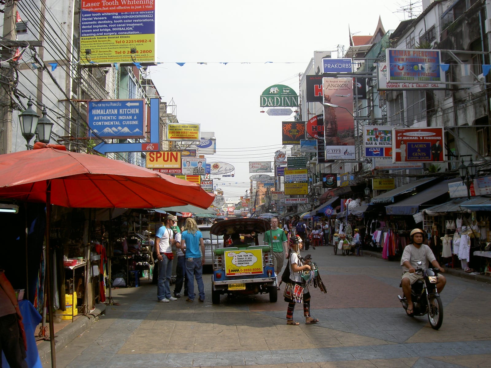 ถนนข้าวสาร (Khao San Road)