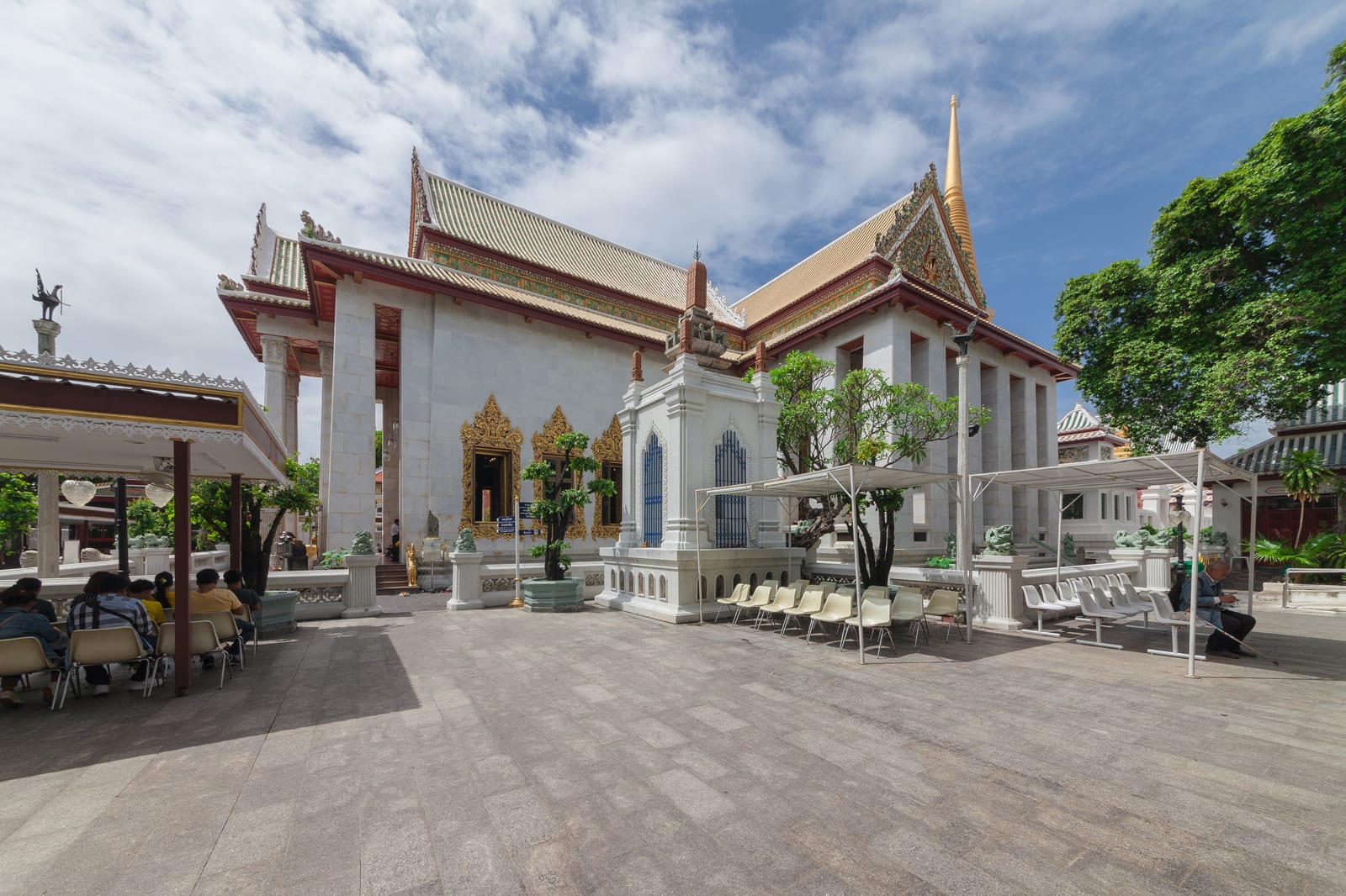 วัดบวรนิเวศวิหาร (Wat Bowonniwet Vihara)
