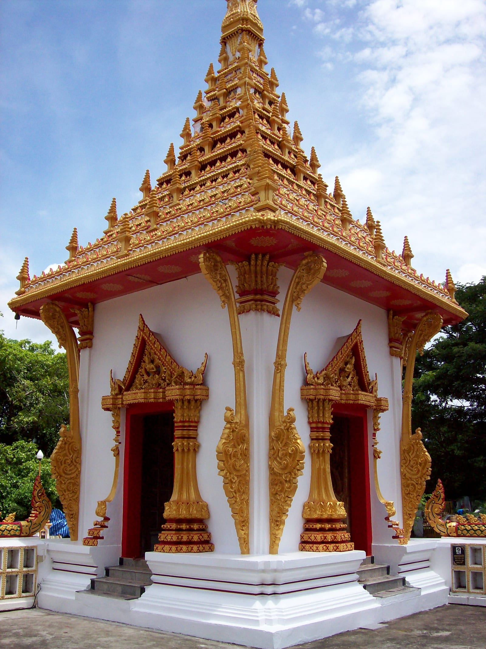 วัดหนองแวง (พระมหาธาตุแก่นนคร)