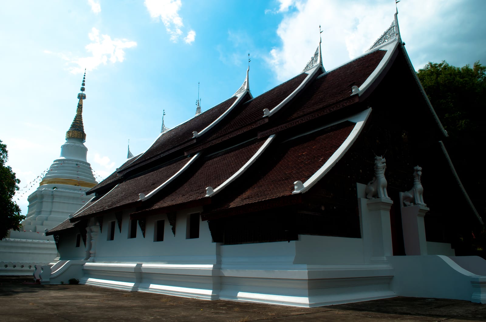 วัดพระแก้วดอนเต้าสุชาดาราม